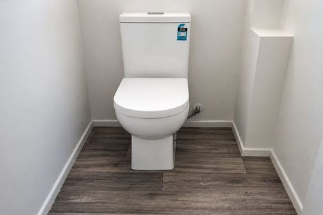 Photo of property in 28 Halver Road, Hillpark, Auckland, 2102