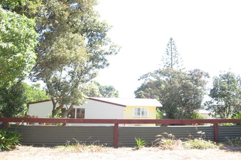 Photo of property in 636 Pukehina Parade, Pukehina, 3189