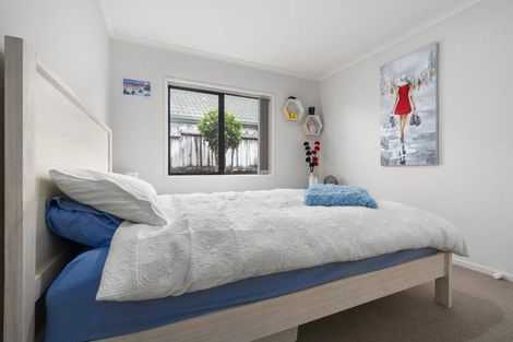 Photo of property in 28 Woodcroft Way, Pukekohe, 2120