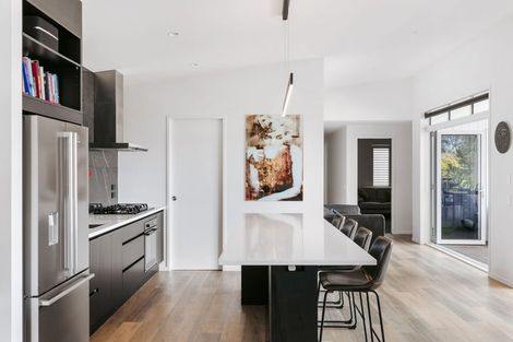 Photo of property in 9 Washingtonia Way, Omokoroa, 3114