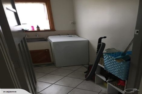 Photo of property in 28 Cruickshank Road, Clouston Park, Upper Hutt, 5018