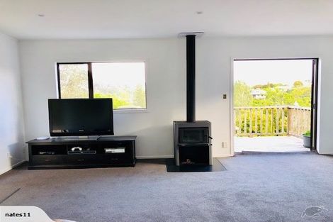 Photo of property in 40 Stillwater Crescent, Stillwater, Silverdale, 0993