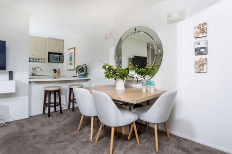 Photo of property in 16/166 Mokoia Road, Chatswood, Auckland, 0626