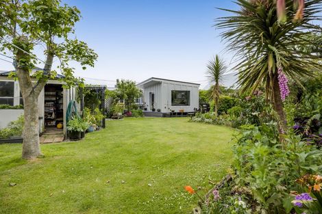 Photo of property in 6 Galt Street, Hawera, 4610