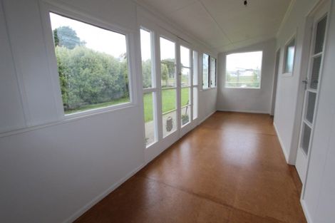 Photo of property in 14 Alfredton Road, Eketahuna, 4900