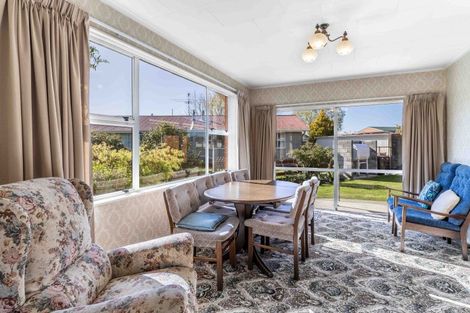 Photo of property in 70 Hillary Street, Winton, 9720