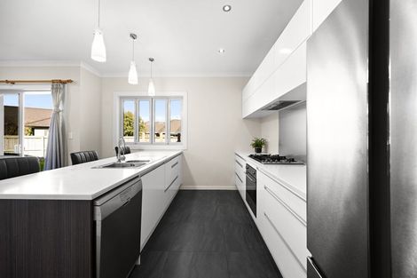 Photo of property in 27 Teatree Close, Huntington, Hamilton, 3210