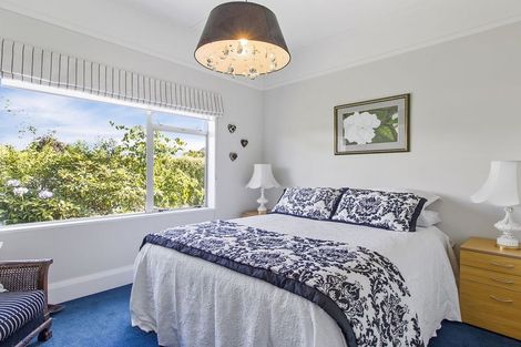 Photo of property in 12 Parsonage Road, Waimate, 7924