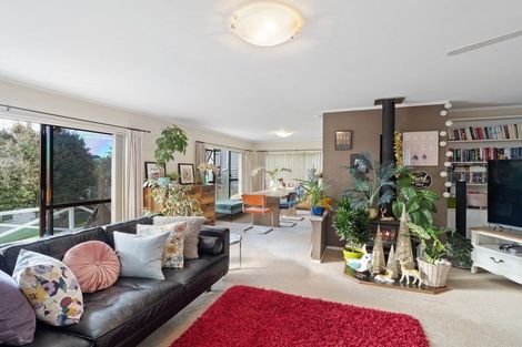 Photo of property in 2/49 Carlisle Road, Torbay, Auckland, 0630