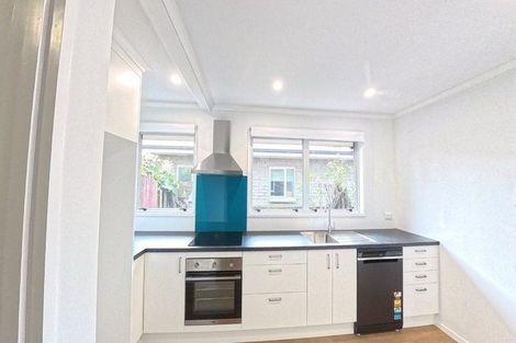 Photo of property in 11 Anaru Place, Awapuni, Palmerston North, 4412