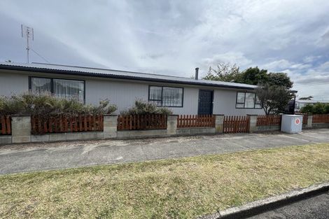 Photo of property in 33 Alma Road, Gonville, Whanganui, 4501