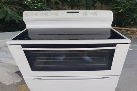 Photo of property in 2/7 Arawa Street, New Lynn, Auckland, 0600