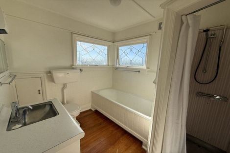 Photo of property in 30 Charlotte Street, Roslyn, Dunedin, 9010