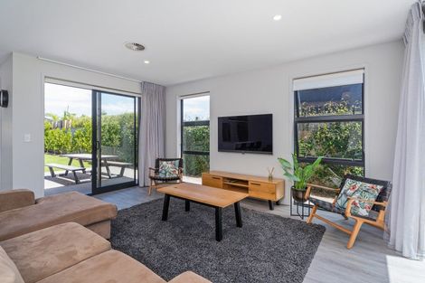 Photo of property in 6 Awatea Drive, Whitianga, 3510