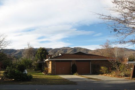 Photo of property in 2 Antrim Street, Cromwell, 9310