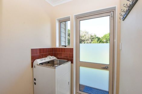 Photo of property in 44 Richmond Road, Carterton, 5713