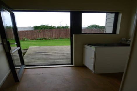 Photo of property in 37 Solveig Place, Randwick Park, Auckland, 2105