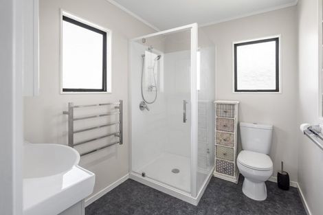 Photo of property in 8 Takahe Place, Matua, Tauranga, 3110