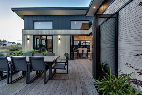 Photo of property in 4 Steve Askin Drive, Cracroft, Christchurch, 8022