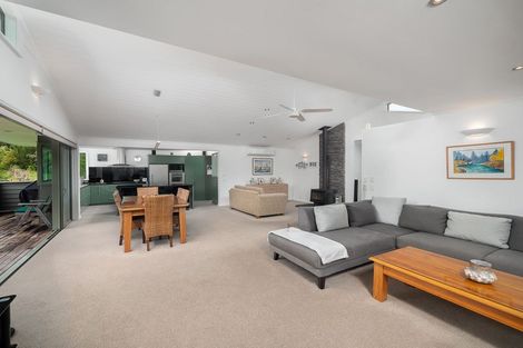 Photo of property in 13 Florance Avenue, Russell, 0202