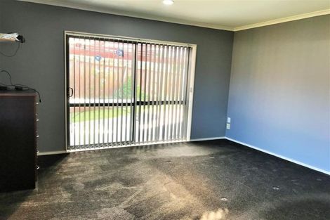 Photo of property in 66 Robert Ross Place, Clendon Park, Auckland, 2103