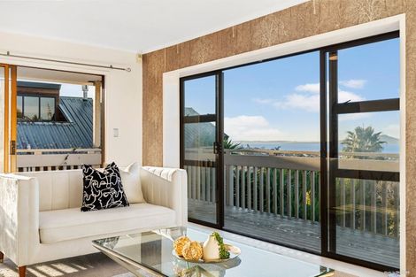 Photo of property in 29 Jellicoe Road, Murrays Bay, Auckland, 0630