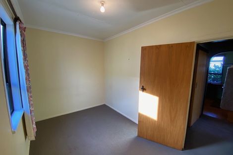 Photo of property in 10 Seafront Road, Castlecliff, Whanganui, 4501