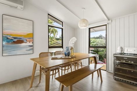 Photo of property in 18 Macnay Way, Murrays Bay, Auckland, 0630