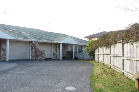 Photo of property in 2/7 Saints Court, Manurewa, Auckland, 2102