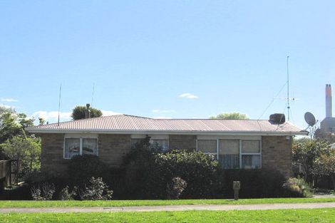 Photo of property in 17 Harlock Place, Huntly, 3700