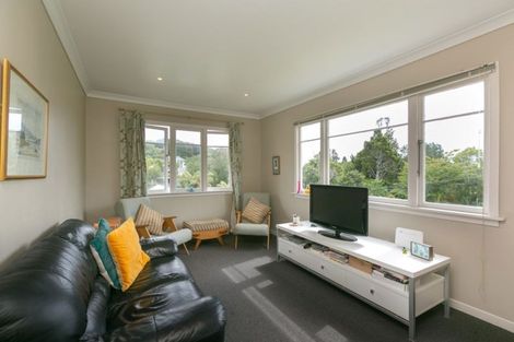 Photo of property in 5 Pendarves Street, New Plymouth, 4310