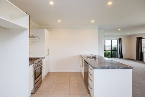 Photo of property in 25 Varsity Heights, Fitzherbert, Palmerston North, 4410