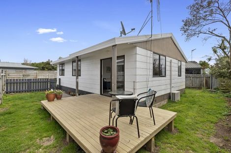 Photo of property in 95b Oakfield Crescent, Pukete, Hamilton, 3200