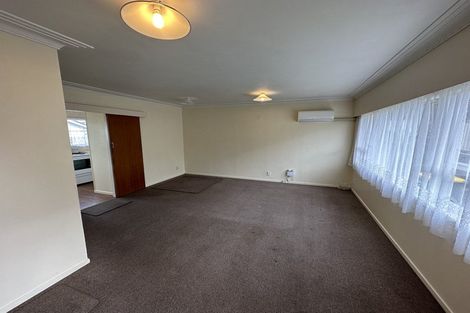 Photo of property in 2/136 Bucklands Beach Road, Bucklands Beach, Auckland, 2012