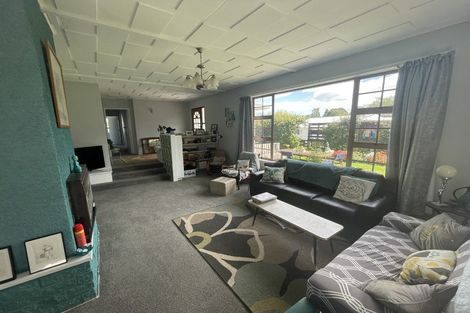 Photo of property in 15 Kauri Street, Inglewood, 4330