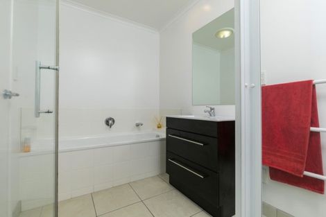 Photo of property in 3 Aberley Road, Schnapper Rock, Auckland, 0632