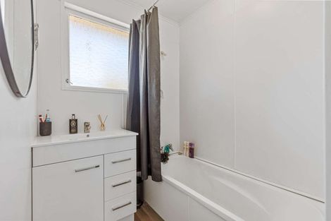 Photo of property in 43 Lisa Crescent, Mangakakahi, Rotorua, 3015