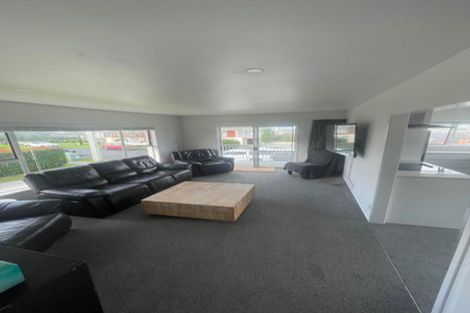 Photo of property in 1/3 Argyle Terrace, Milford, Auckland, 0620