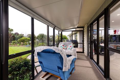 Photo of property in 23 Timaru Road, Waimate, 7924