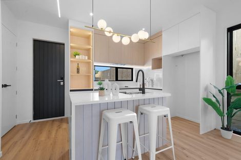 Photo of property in 6a Rosina Place, Pakuranga, Auckland, 2010
