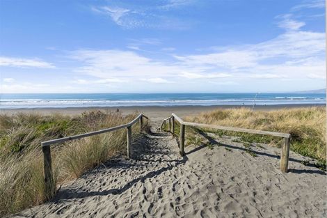 Photo of property in 35 Pandora Street, North New Brighton, Christchurch, 8083