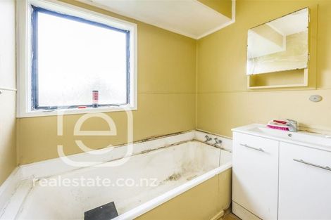 Photo of property in 6 Rako Place, Manurewa, Auckland, 2102