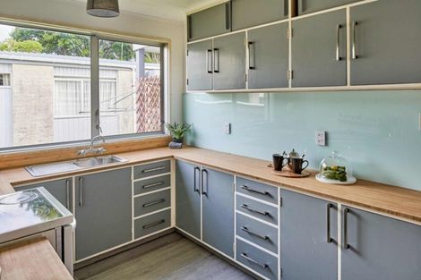 Photo of property in 11 Rosebank Avenue, Avalon, Lower Hutt, 5011