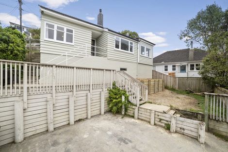 Photo of property in 15 Aplin Terrace, Ngaio, Wellington, 6035