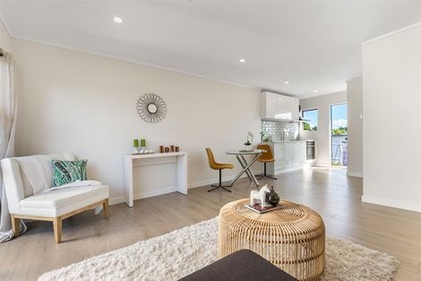 Photo of property in 5/31 Blease Street, New Lynn, Auckland, 0600