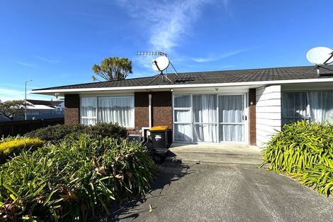 Photo of property in 20 Stewart Crescent, Hokowhitu, Palmerston North, 4410