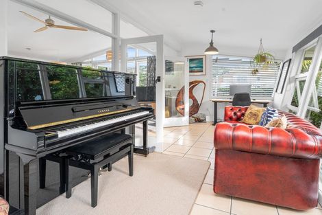 Photo of property in 71 Main Road, Redcliffs, Christchurch, 8081