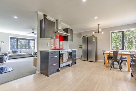 Photo of property in 51 Mears Road, St Andrews, Hamilton, 3200