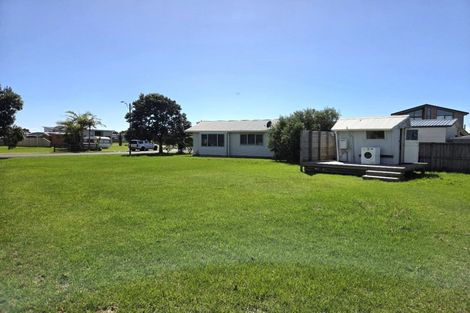 Photo of property in 181 Rangiora Crescent, Matarangi, Whitianga, 3592