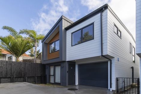 Photo of property in 14d Gerontius Glade, Torbay, 0630